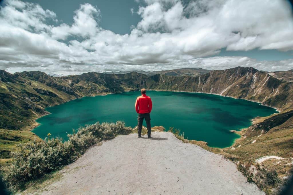 Die türkise Quilotoa-Lagune in Ecuador